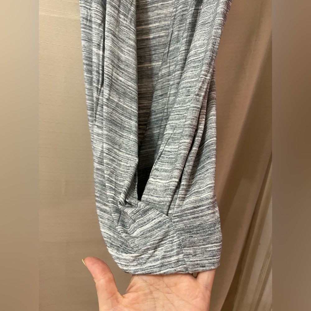 ⚫️ BOGO Banana Republic Gray Sleeveless Open Front Drape Shirt Size Small - Picture 6 of 7